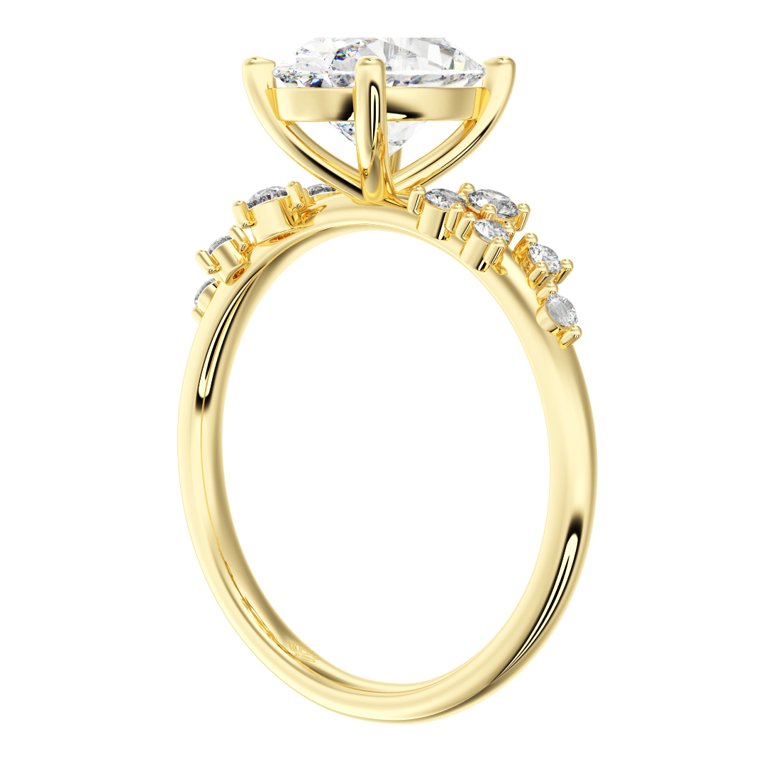 Calliope Étoile Oval Cut Diamond Band